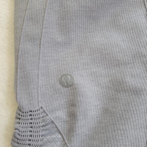 Lululemon Awakening Capri Legging Taryn Toomey‎ Tight Crop Capri Scrunch Grey - Picture 12 of 12